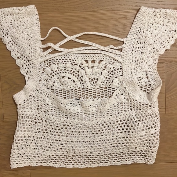White Crochet Crop Top - Picture 2 of 4